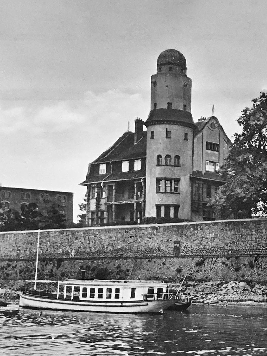 714_03 Haus Rheinhorst hist._N