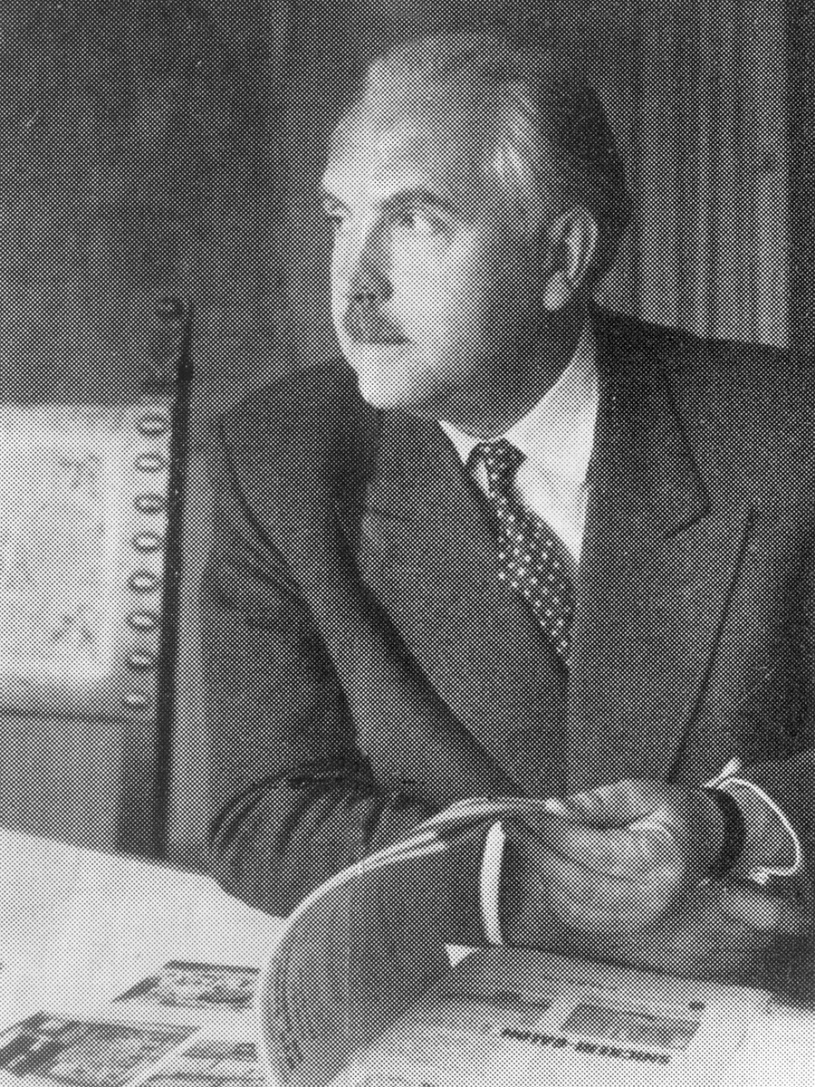 BIO Hentrich Portrait StAKR 12135